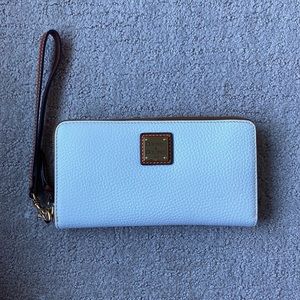 Dooney & Bourke Wristlet